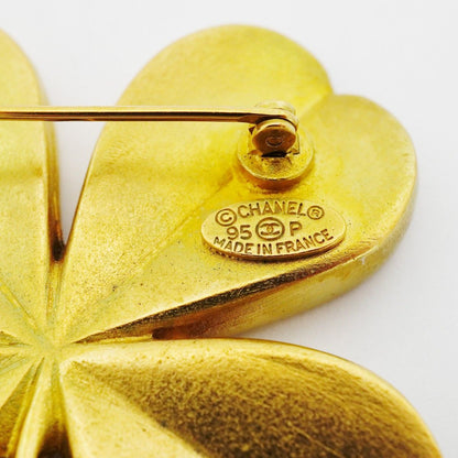 Chanel Brooch Vintage CC Logo Clover Motif Gold Plated — view 4
