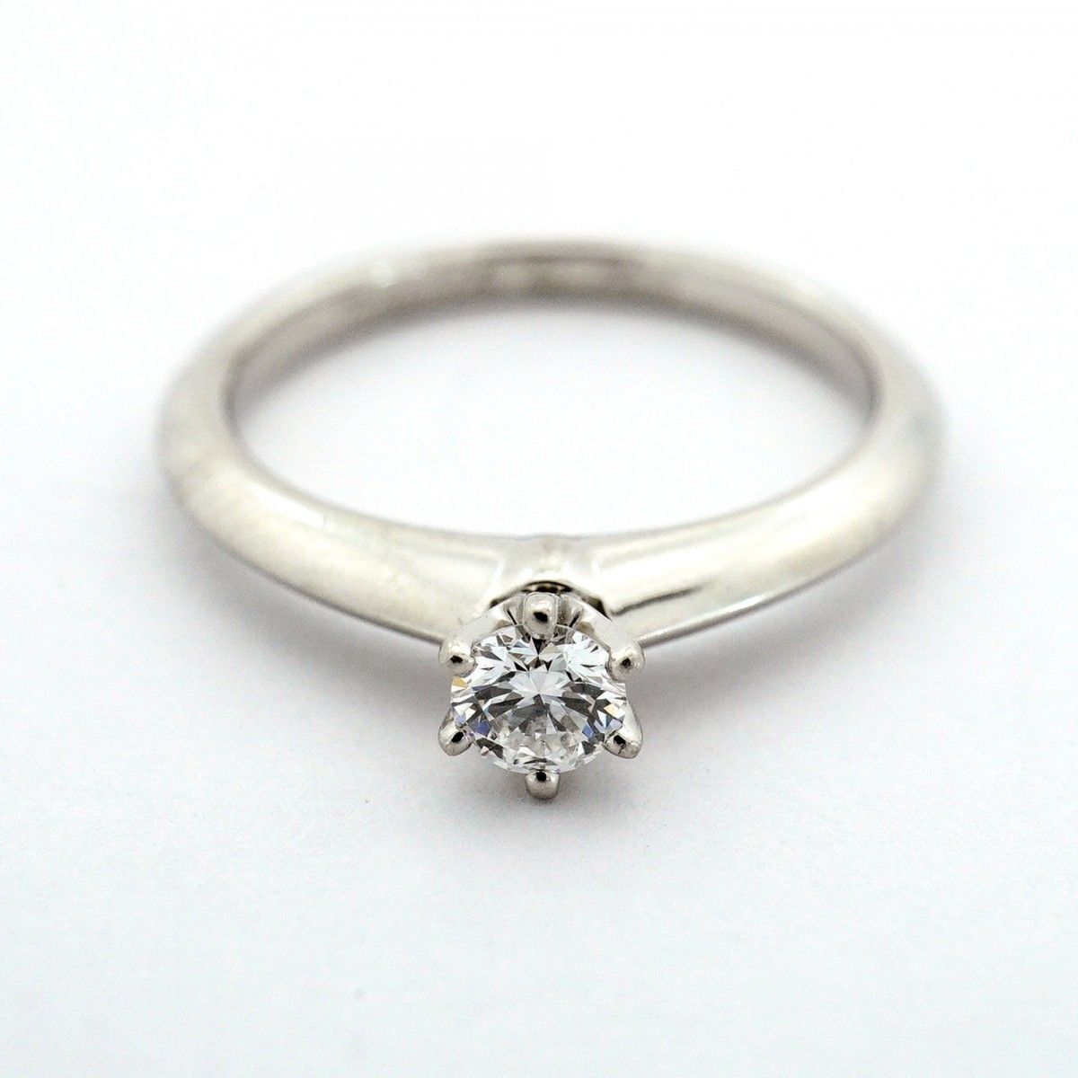 Tiffany & Co Ring Solitaire Platinum Diamond — view 3
