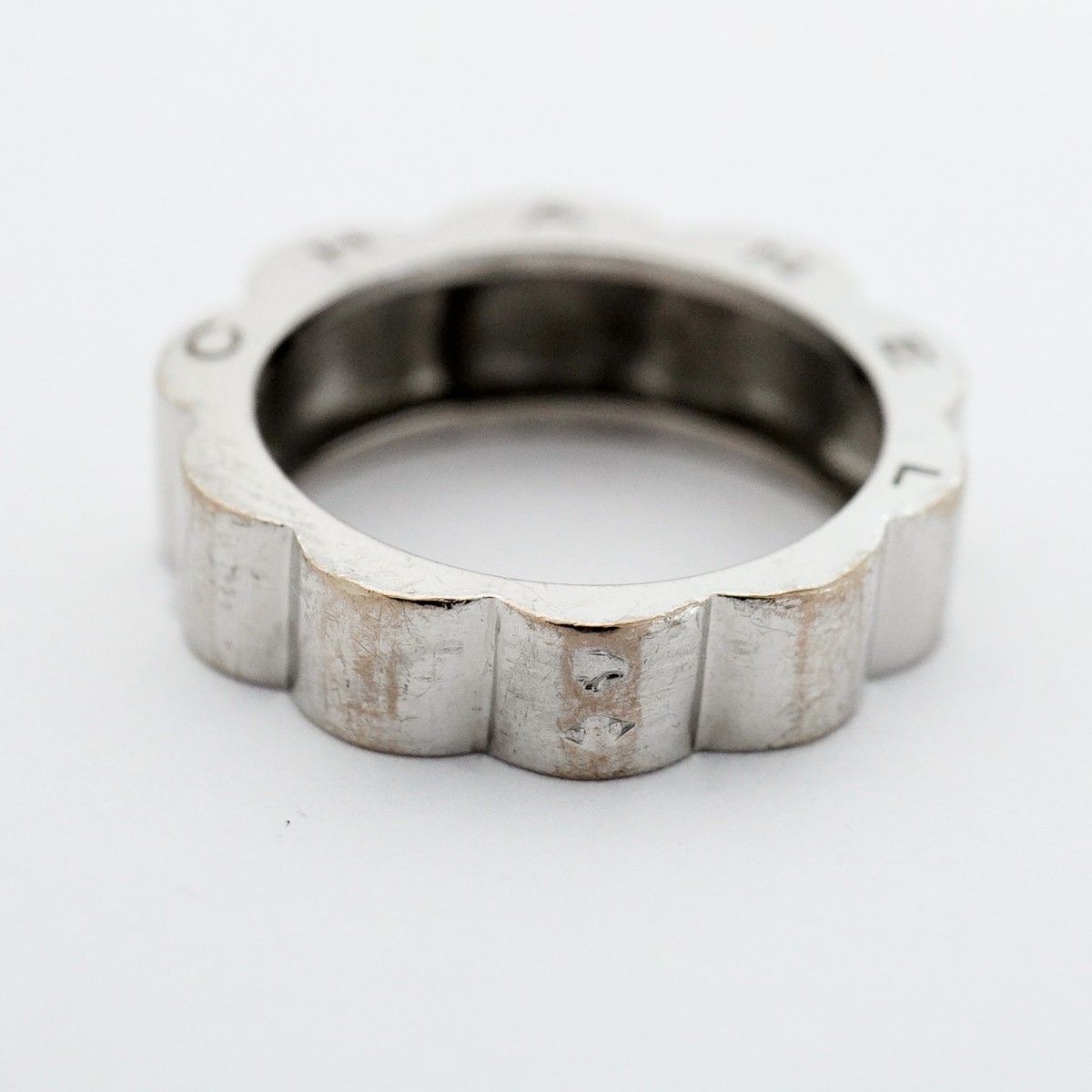 Chanel Ring Camellia Profile 18k White Gold — view 6