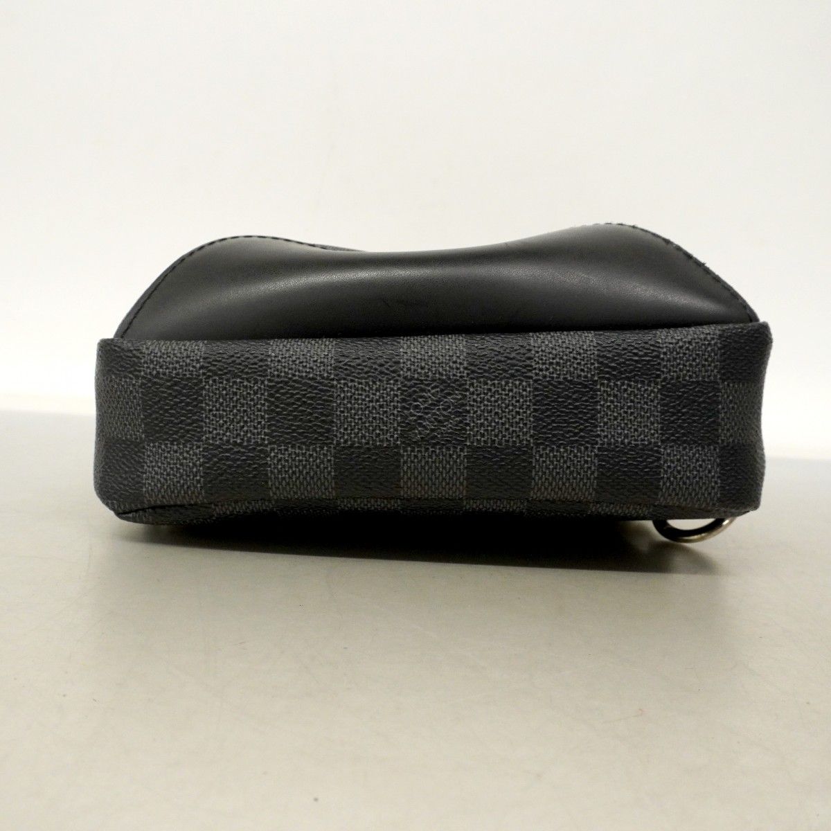 Louis Vuitton Belt Bag Damier Graphite Avenue Black — view 3