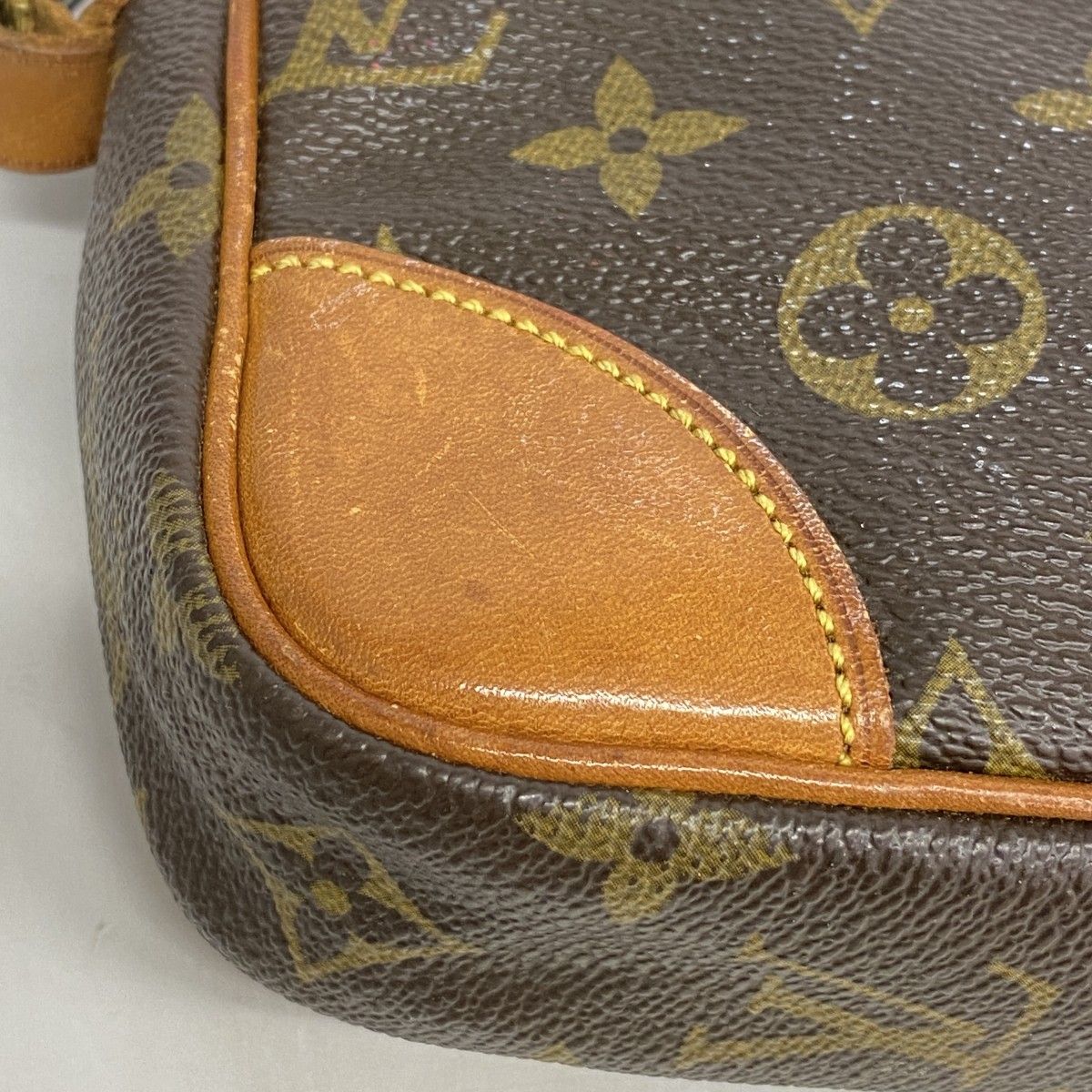 Louis Vuitton Clutch Monogram Marly Dragonne GM Brown — view 8