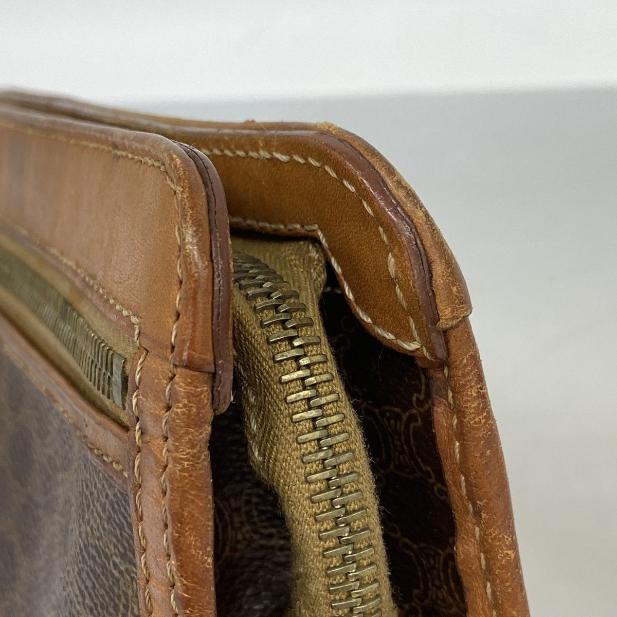 Celine Clutch Macadam Brown Gold — view 8