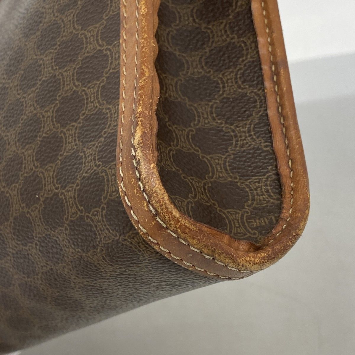 Celine Clutch Macadam Brown Gold — view 6