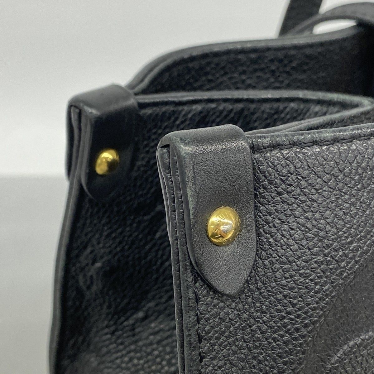 Louis Vuitton Tote Monogram Empreinte On The Go GM Noir 2-Way — view 7