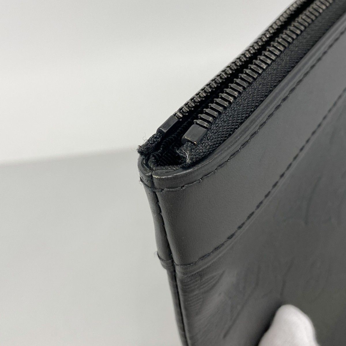 Louis Vuitton Clutch Monogram Shadow Pochette Discovery Black — view 6