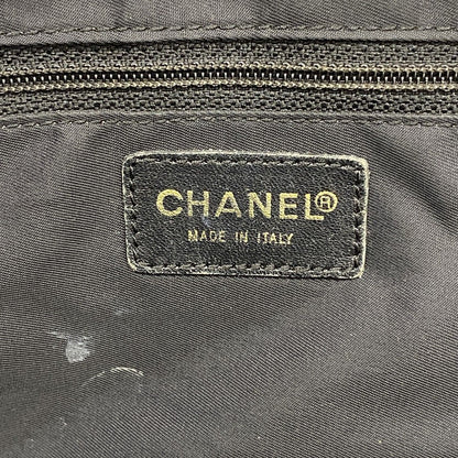 Chanel Tote New Travel Nylon Black Gold — view 5