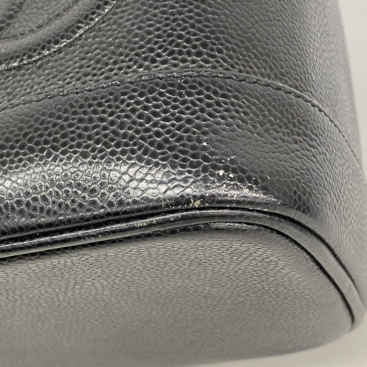 Chanel Vanity Bag Caviar Leather Black Gold — view 6