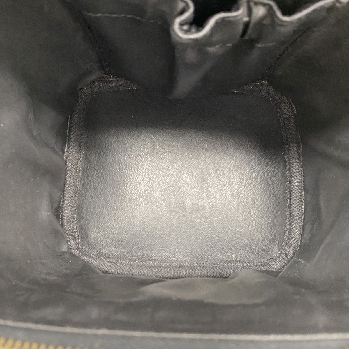 Chanel Vanity Bag Caviar Leather Black Gold — view 4
