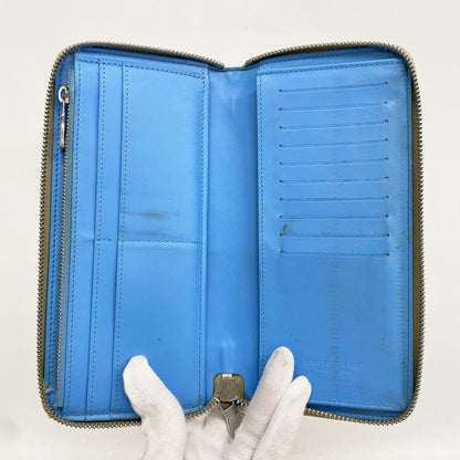 Louis Vuitton Wallet Taurillon Climbing Zippy Vertical Chalk White — view 3