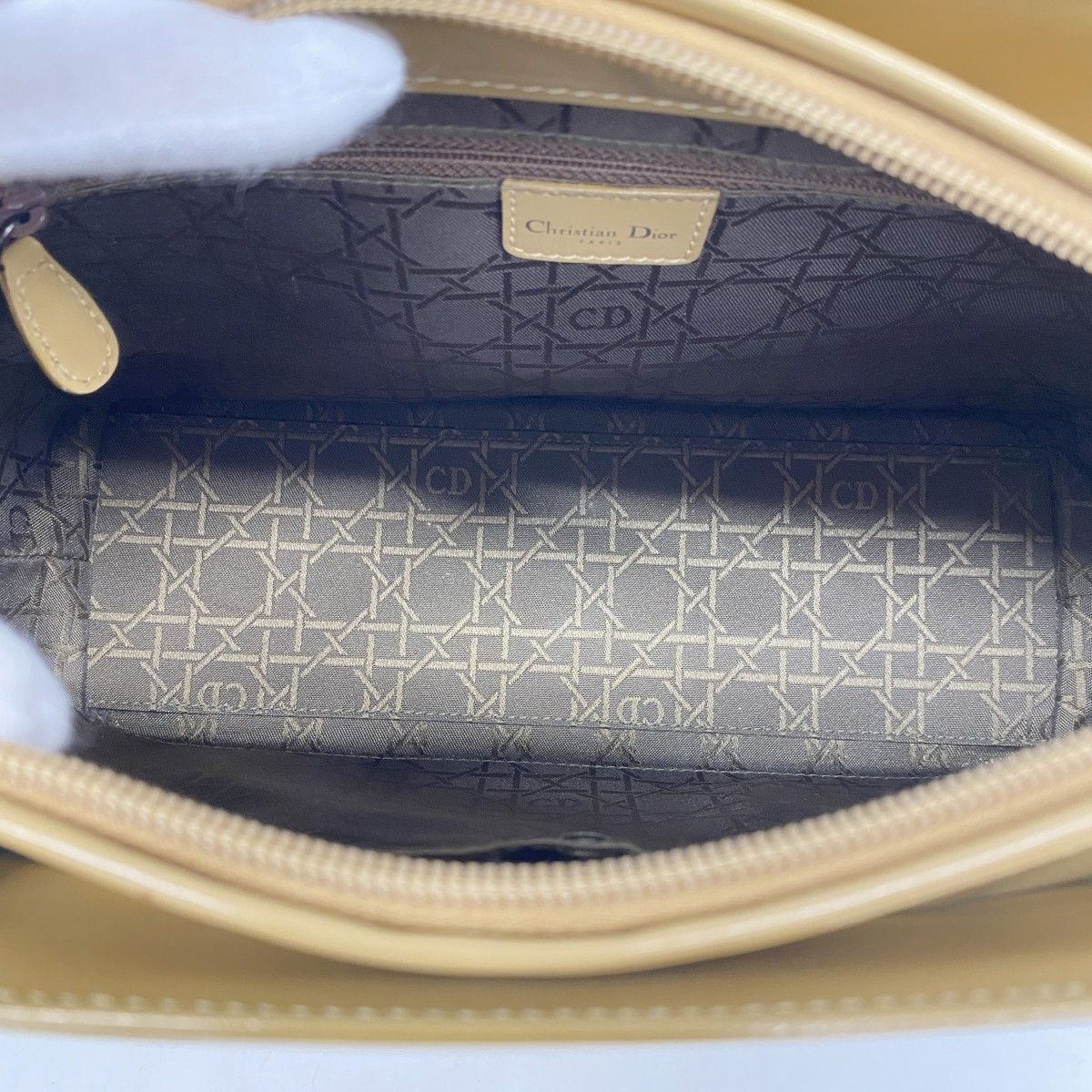 Dior Handbag Maris Pearl Leather Beige Silver — view 4