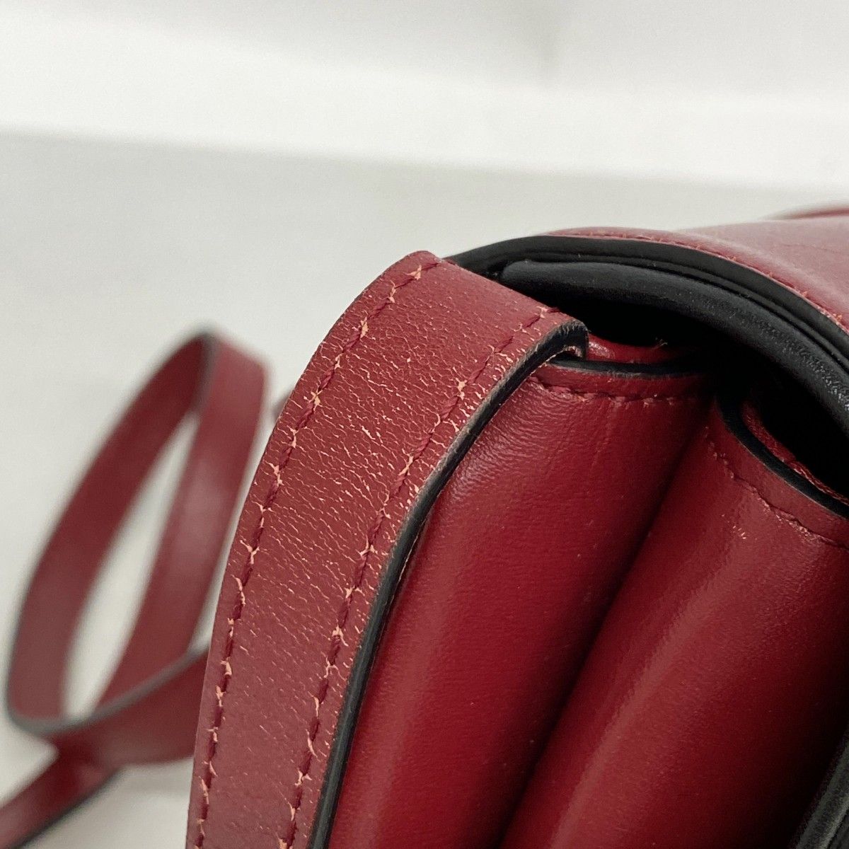 Gucci Shoulder Bag GG Marmont Leather Red Gold — view 8
