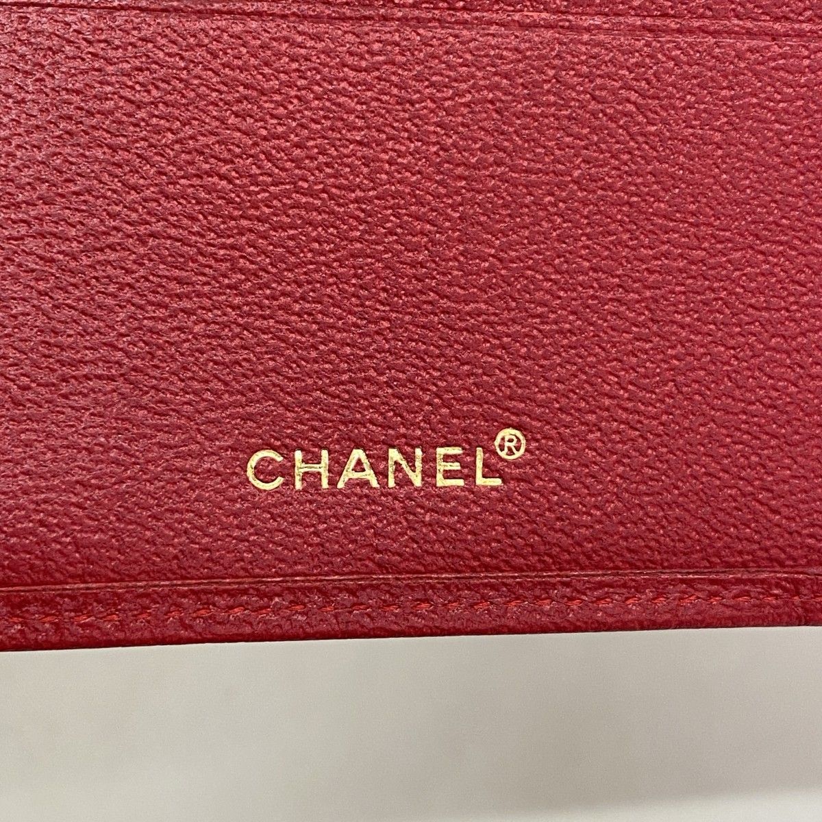Chanel Wallet Leather Red Gold — view 4