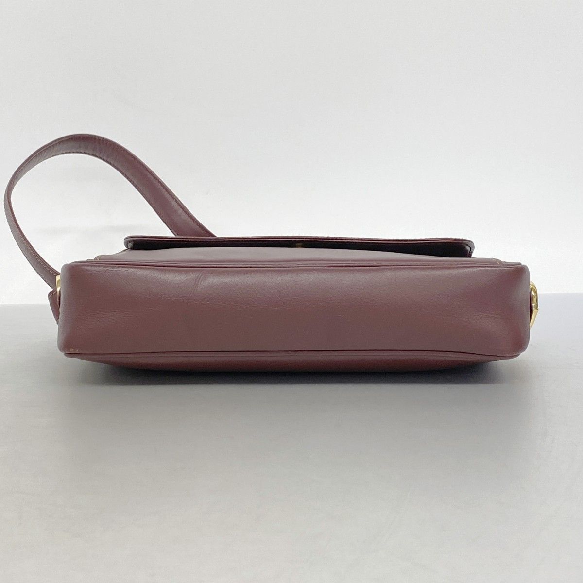 Cartier Shoulder Bag Must Leather Bordeaux Gold — view 3