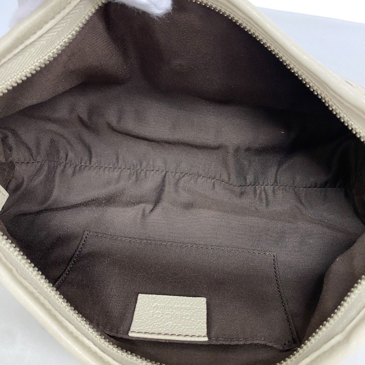 Gucci Handbag GG Canvas Abbey Beige Champagne Gold — view 4