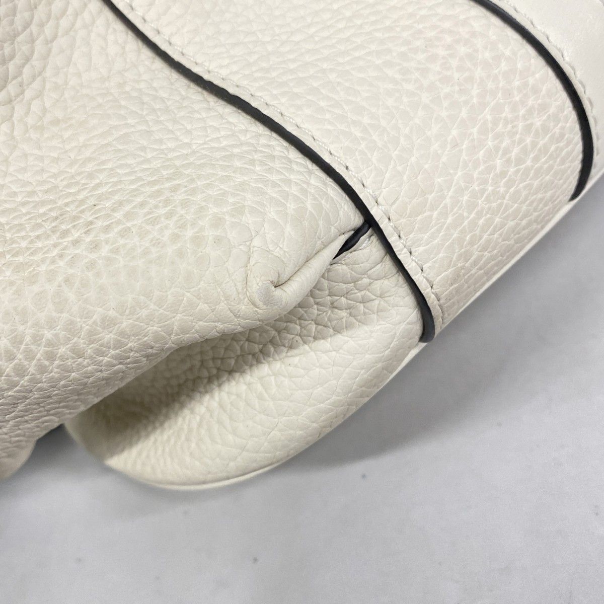 Louis Vuitton Tote Taurillon Christopher Blanc 2-Way — view 7