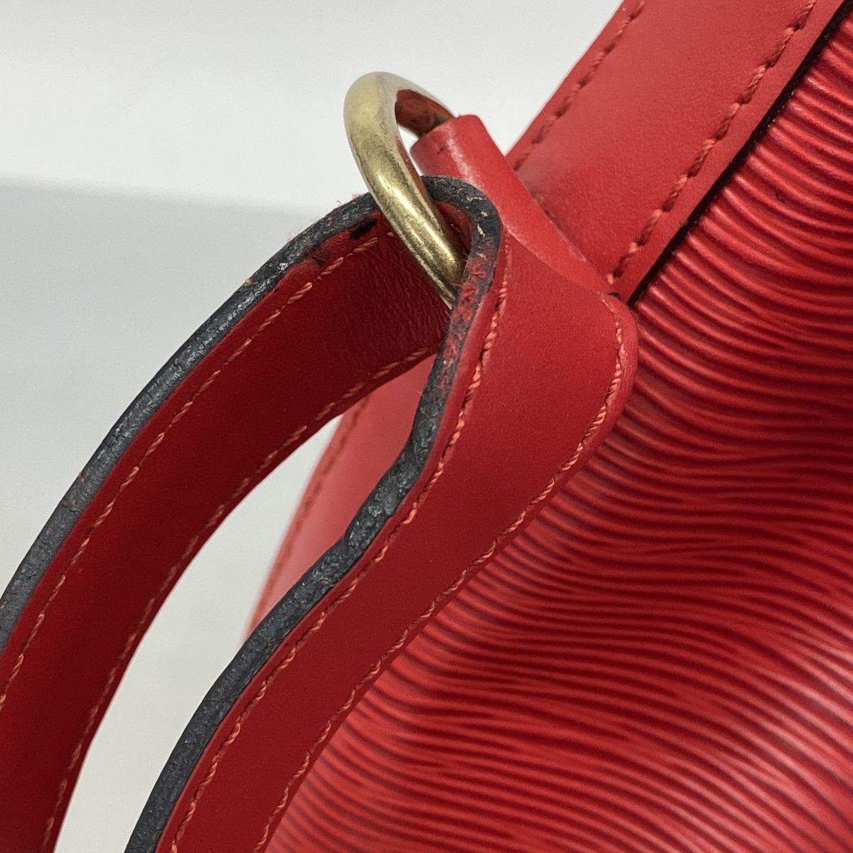 Louis Vuitton Shoulder Bag Epi Petit Noe Castilian — view 7