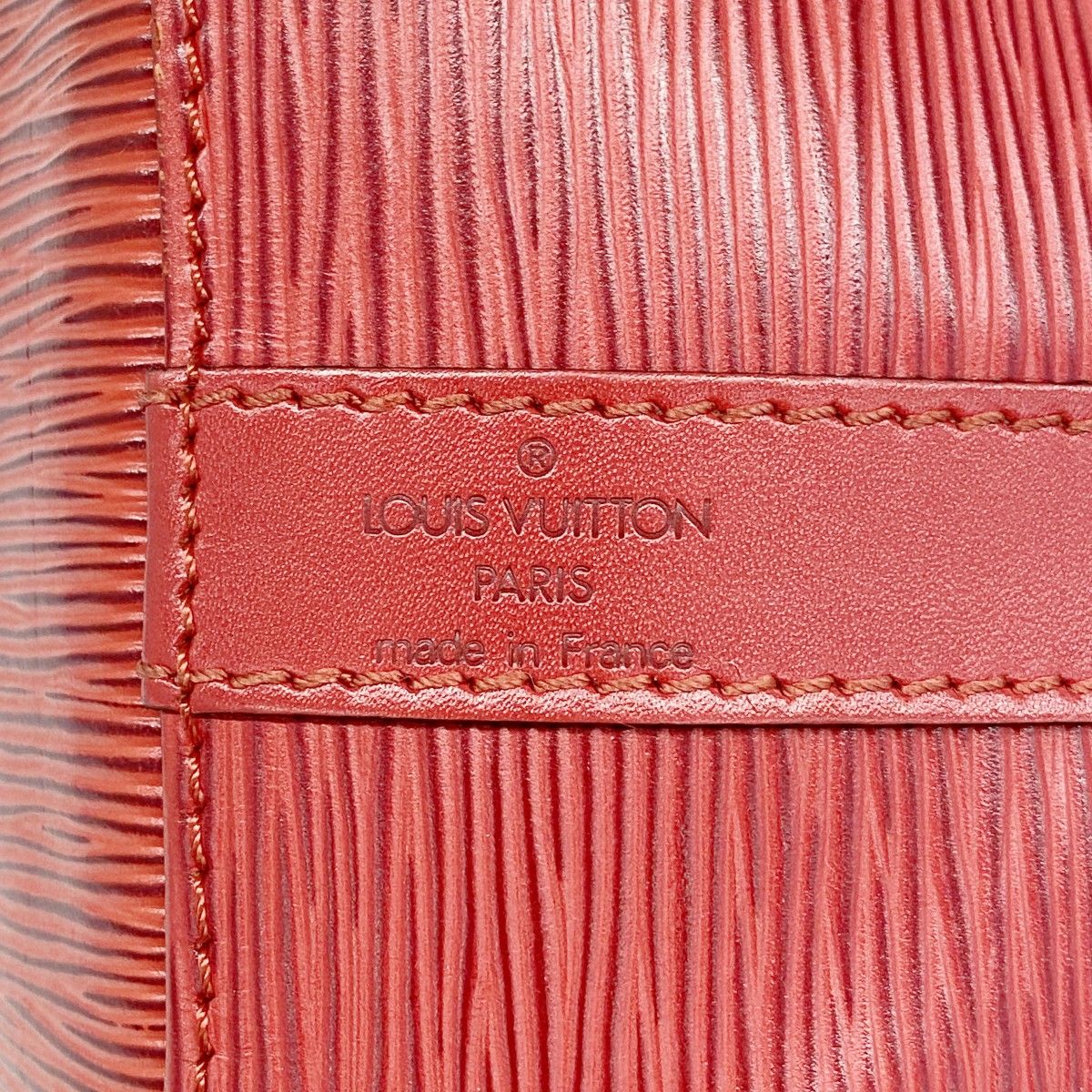 Louis Vuitton Shoulder Bag Epi Petit Noe Castilian — view 5
