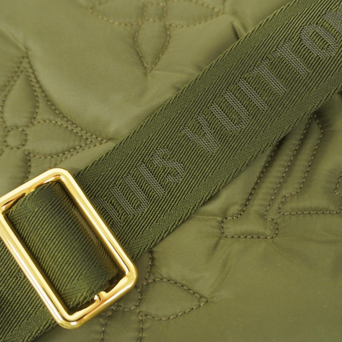 Louis Vuitton Shoulder Bag LV Pillow Maxi Multy Pochette Khaki Beige — view 8