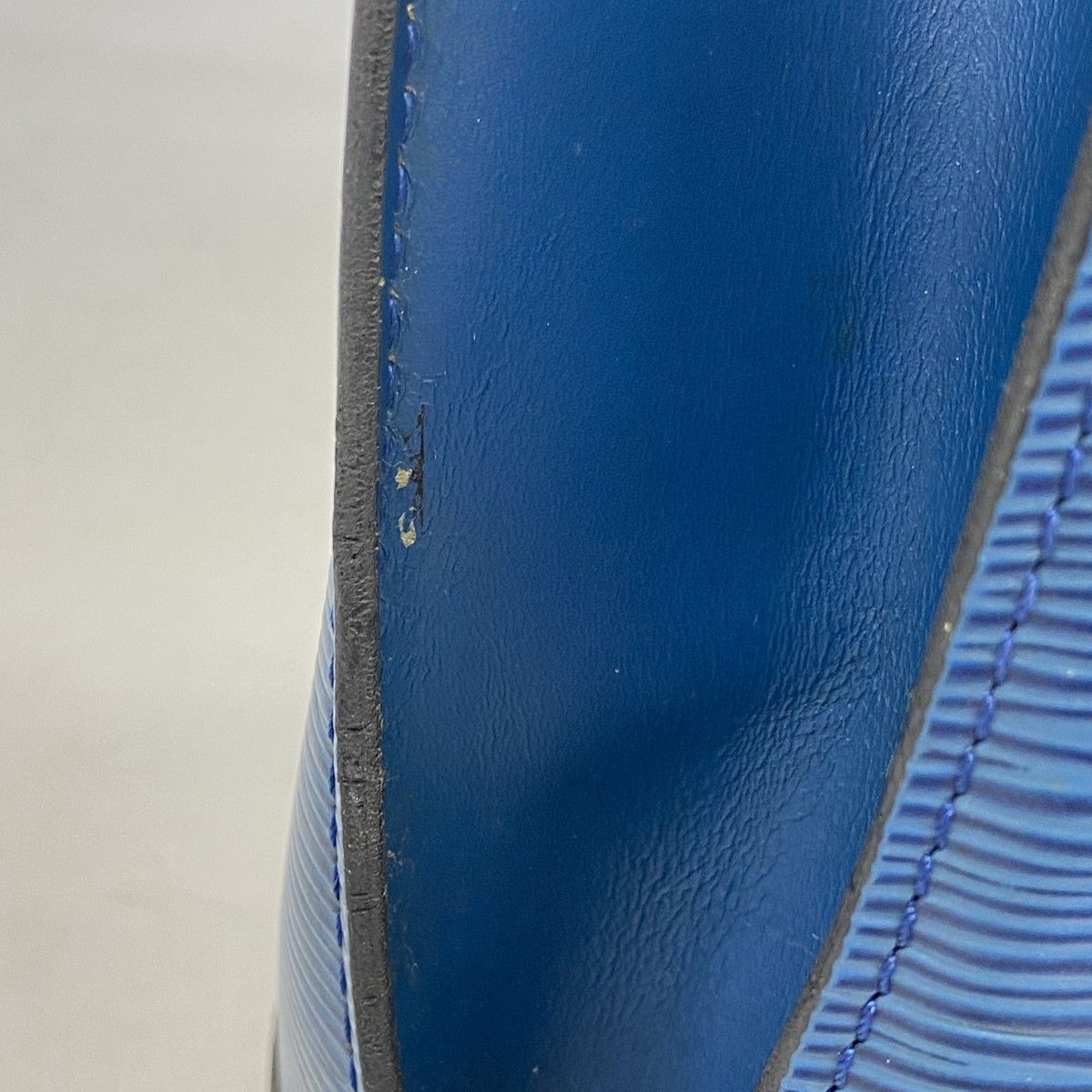 Louis Vuitton Shoulder Bag Epi Cluny Toledo Blue — view 8