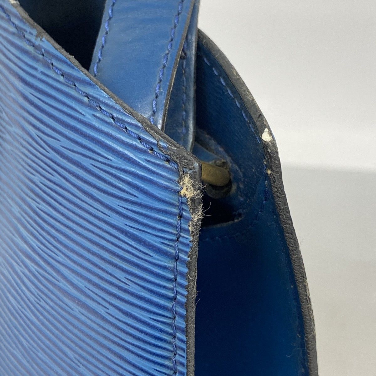Louis Vuitton Shoulder Bag Epi Cluny Toledo Blue — view 7