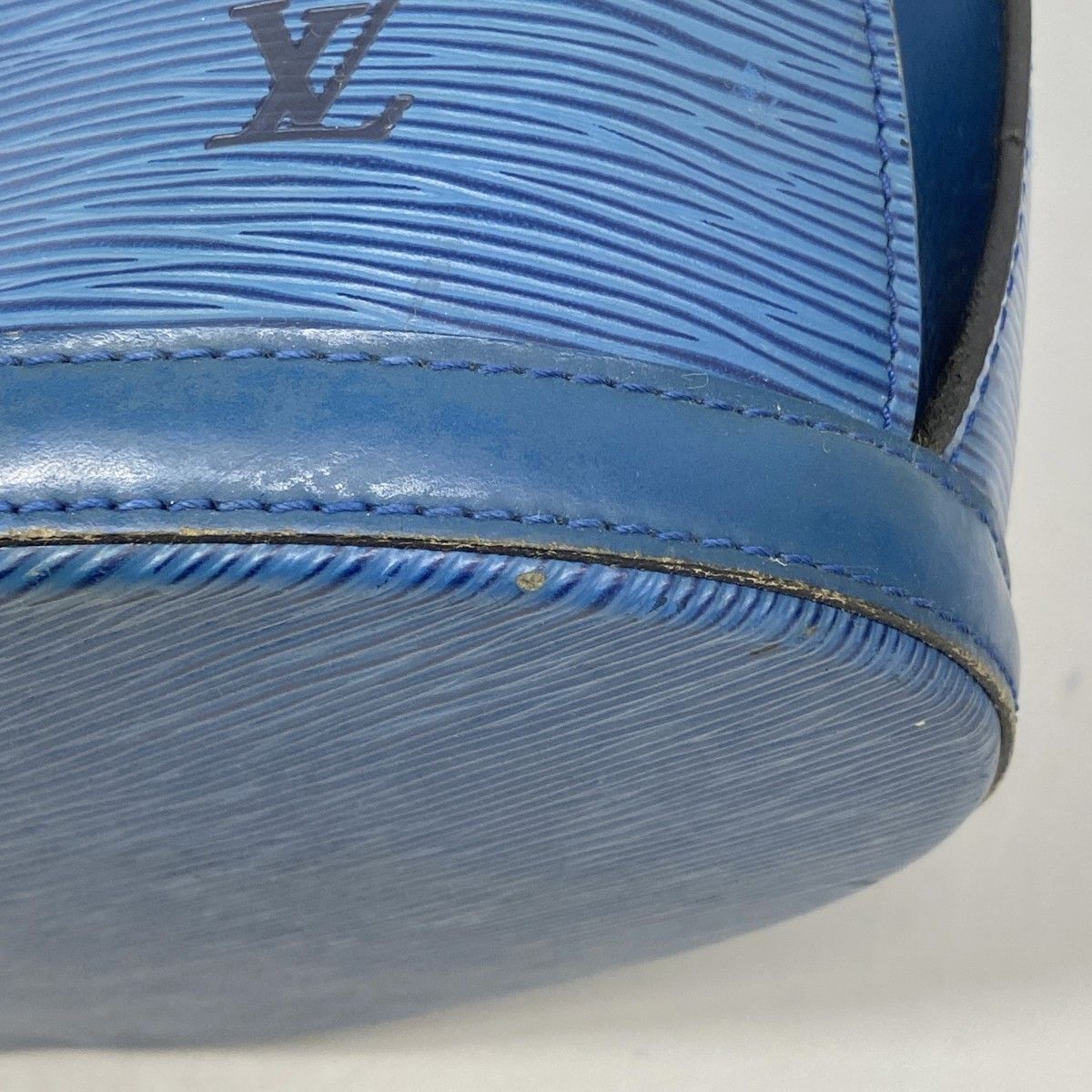 Louis Vuitton Shoulder Bag Epi Cluny Toledo Blue — view 6