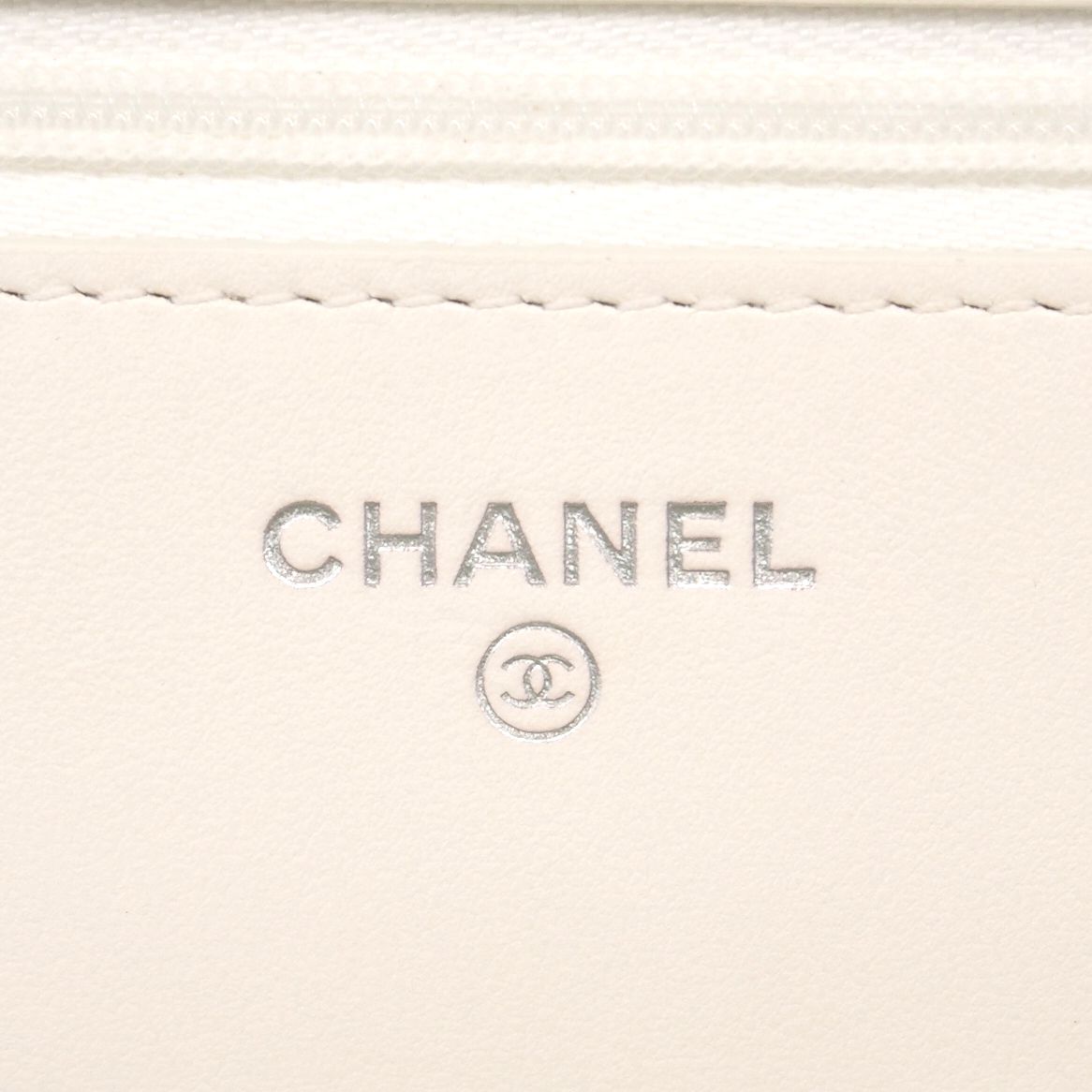 Chanel Shoulder Wallet Quilted Lambskin White Silver — view 5