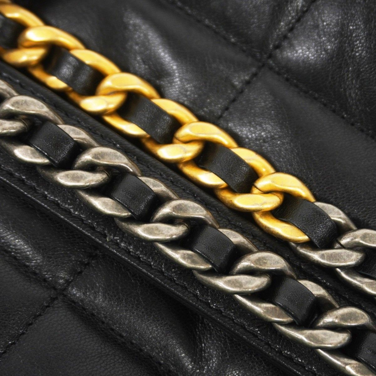 Chanel Shoulder Bag 19 Lambskin Black Gold Silver 2-Way — view 7