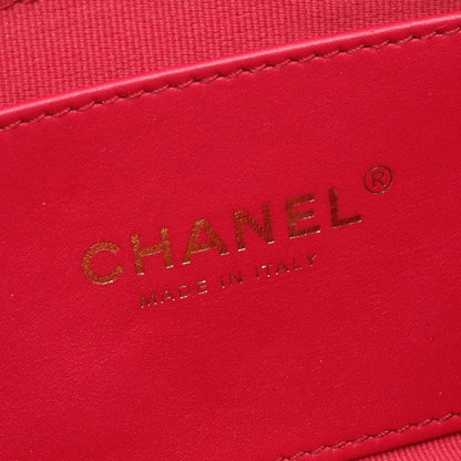 Chanel Shoulder Bag Quilted Heart Lock Black Leather Chain — view 4