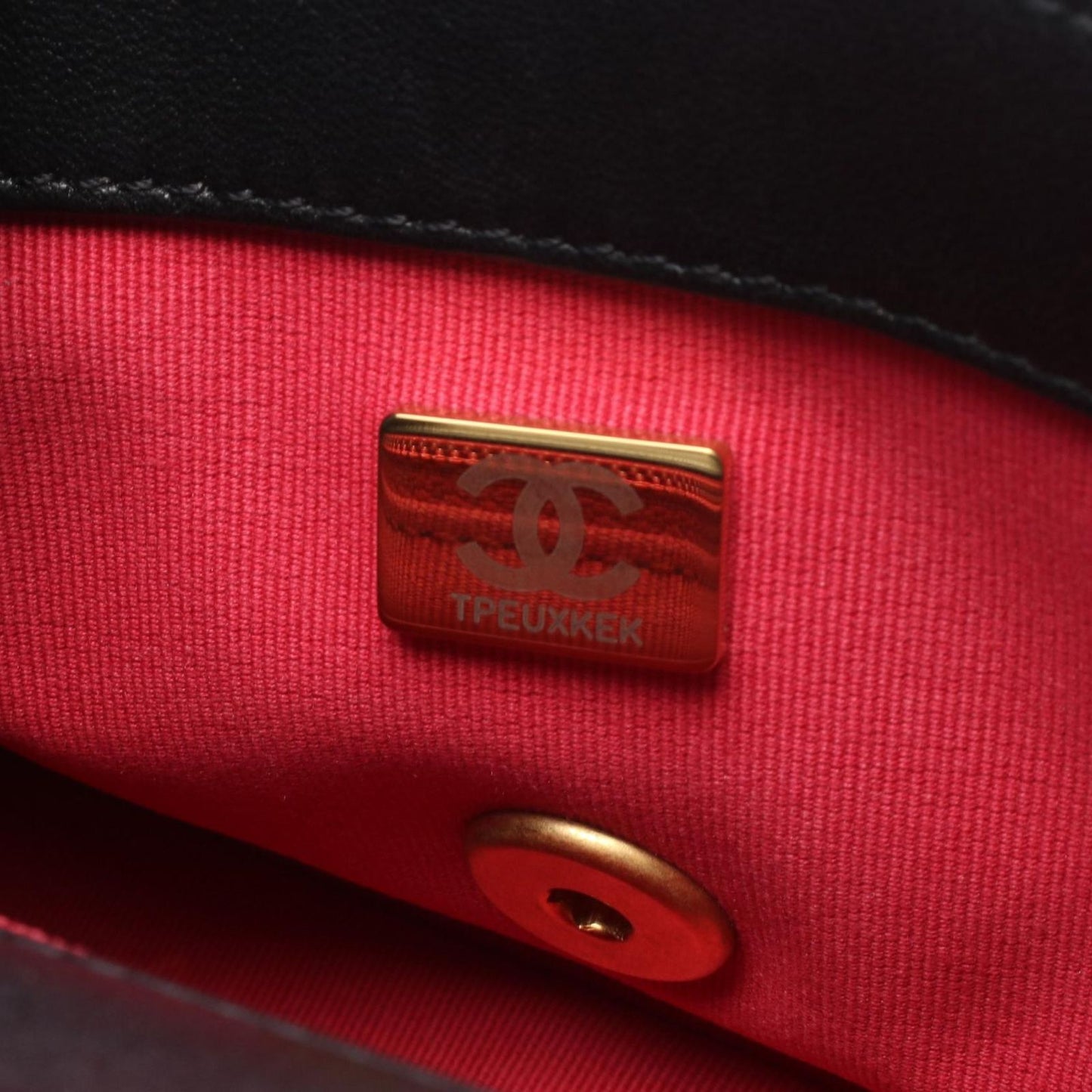 Chanel Shoulder Bag Quilted Heart Lock Black Leather Chain — view 5