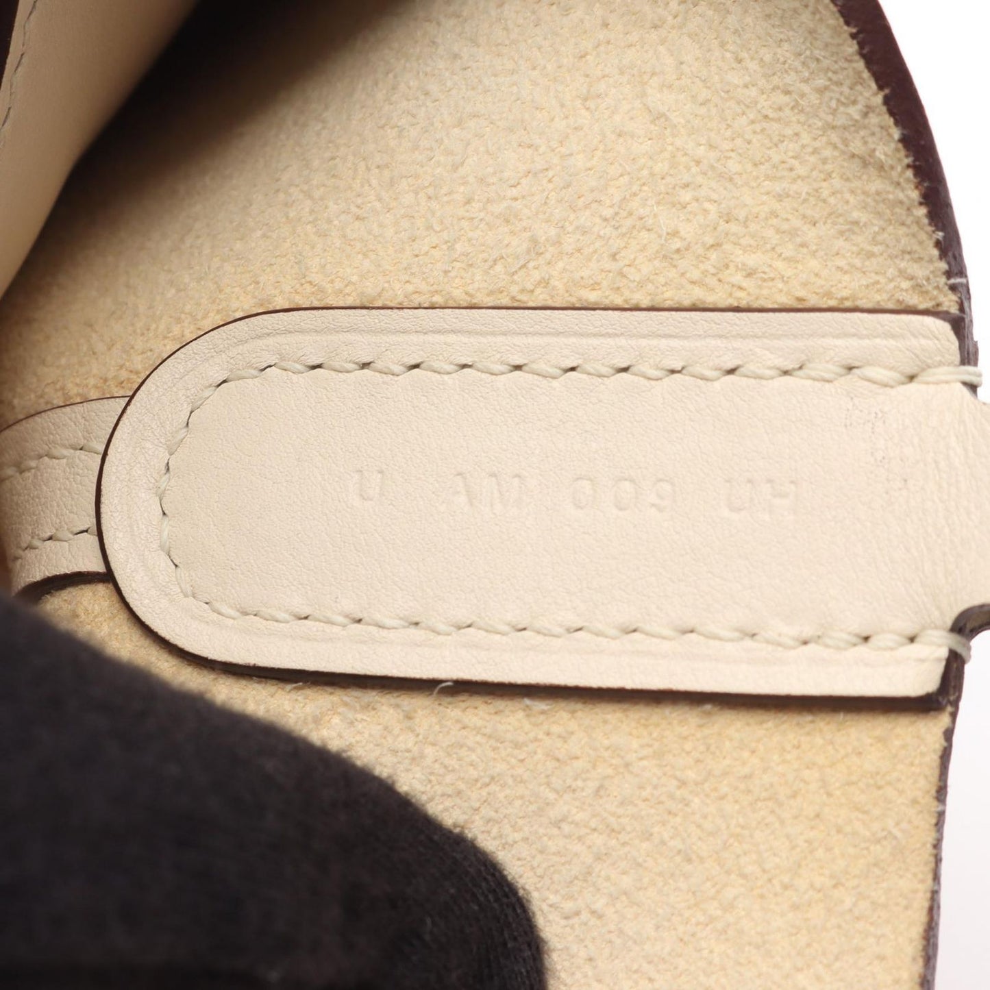 Hermes Handbag in the Loop 18 Nata Leather in — view 5