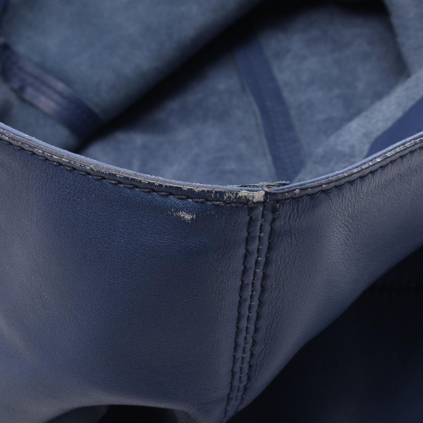 Bvlgari Tote Octo Navy Leather — view 5