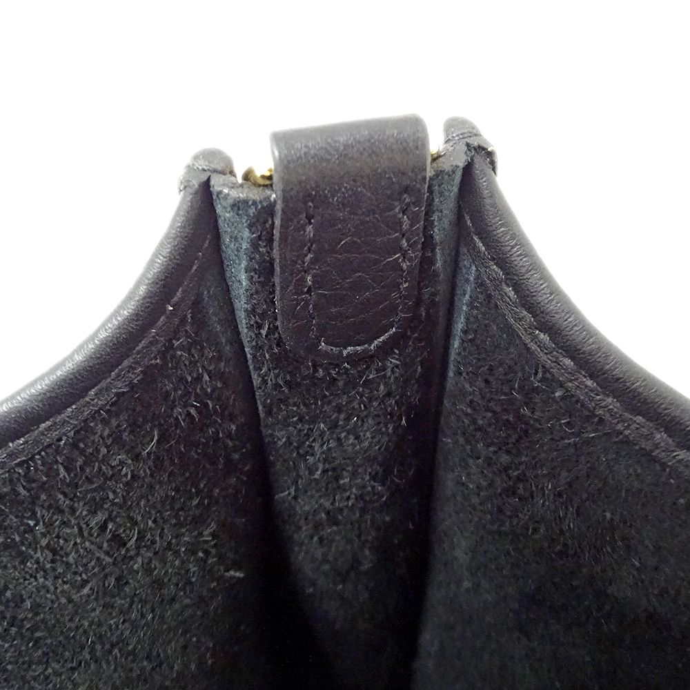Hermes Shoulder Bag Evelyne TPM Taurillon Clemence Black Gold Small — view 9