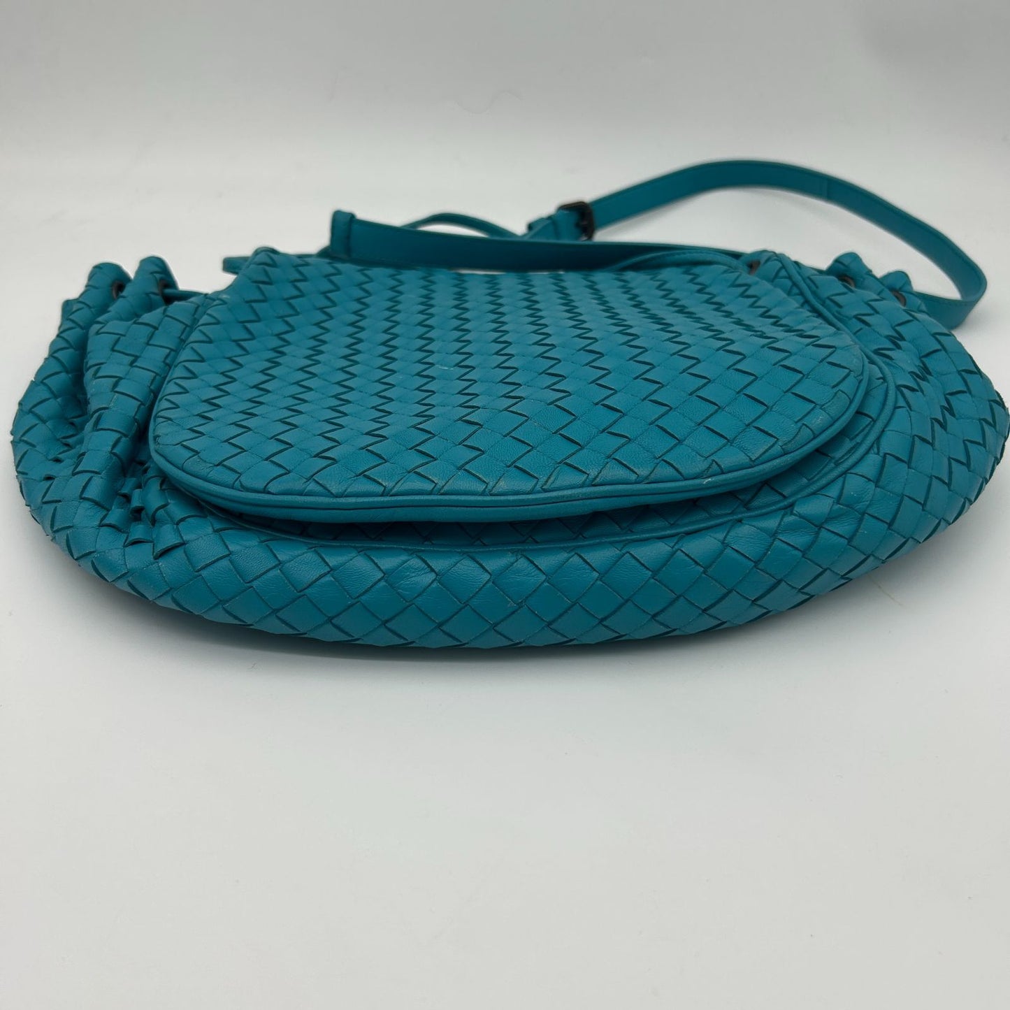 Bottega Veneta Crossbody Shoulder Bag Intrecciato Leather Blue — view 4