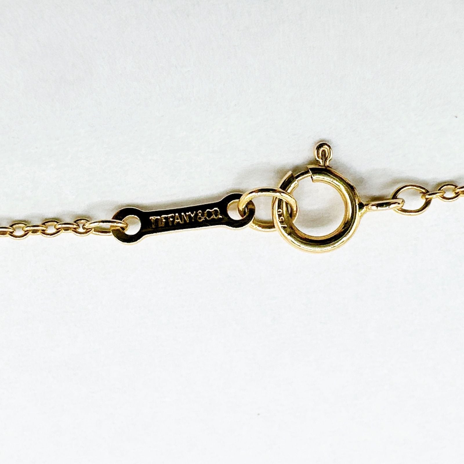 Tiffany & Co Bean Yellow Gold Necklace 45 cm — view 3