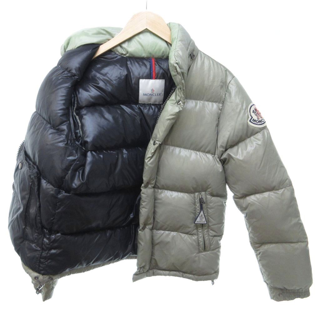 Moncler Everest Down Jacket Big Logo Zip Up 50 Beige 0 HW — view 4
