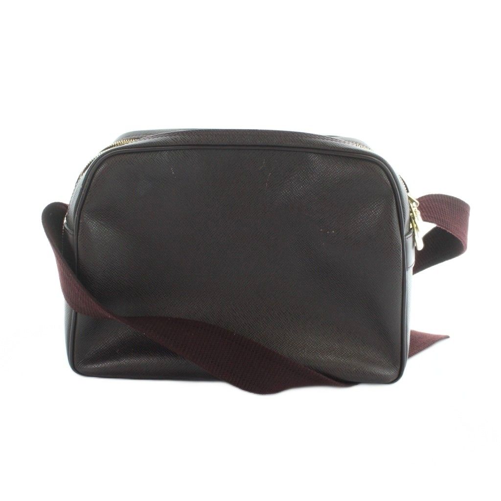 Louis Vuitton Taiga Reporter PM Shoulder Bag Crossbody Leather — view 2