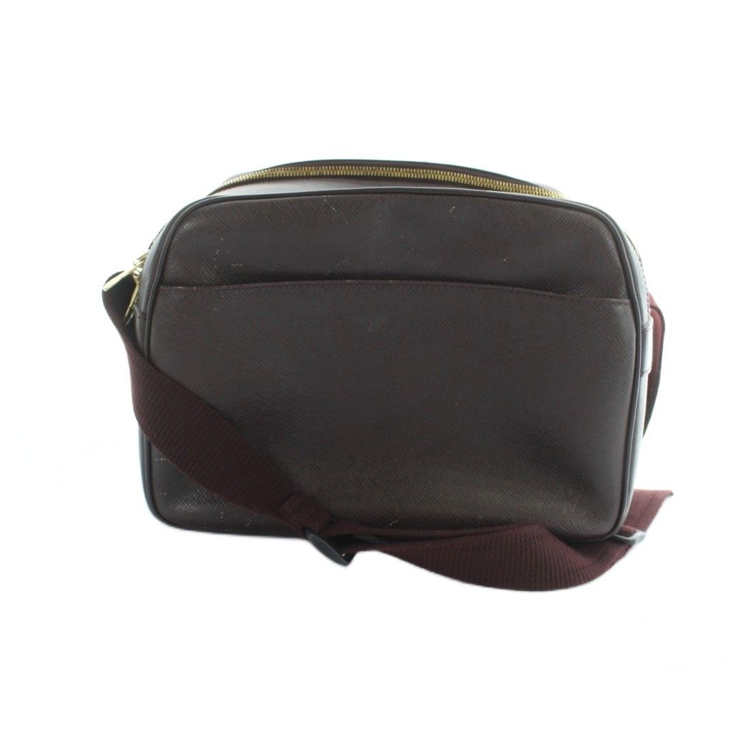 Louis Vuitton Taiga Reporter PM Shoulder Bag Crossbody Leather