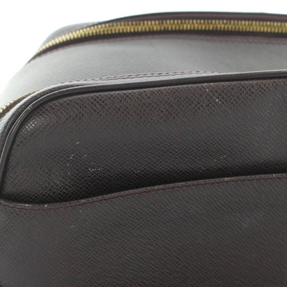 Louis Vuitton Taiga Reporter PM Shoulder Bag Crossbody Leather — view 8