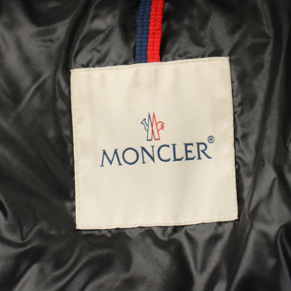 Moncler Maire Down Jacket Nylon Patch Logo 1 Black MW — view 4
