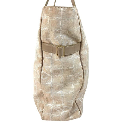 Chanel Shoulder Bag New Travel Line GM Nylon Leather Beige — view 4