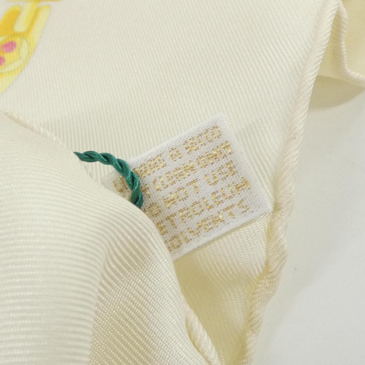 Gucci Vintage Scarf Ivory — view 5