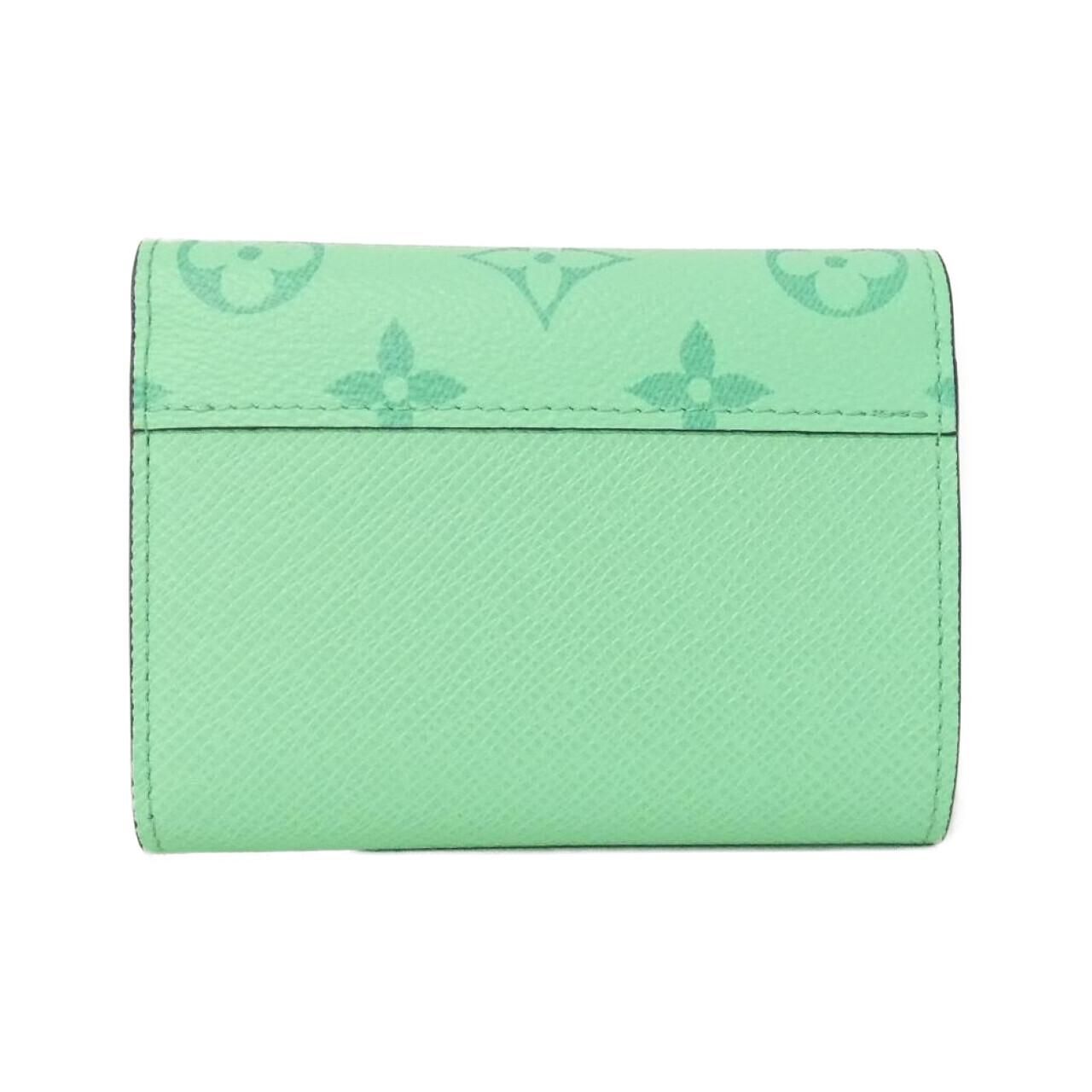Louis Vuitton Taigarama Victor Wallet — view 2