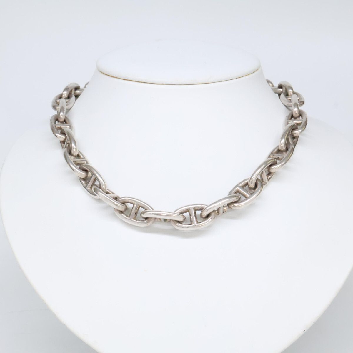 Hermes Vintage Cursive Chaine D'ancre GM 29 Links Necklace — view 8