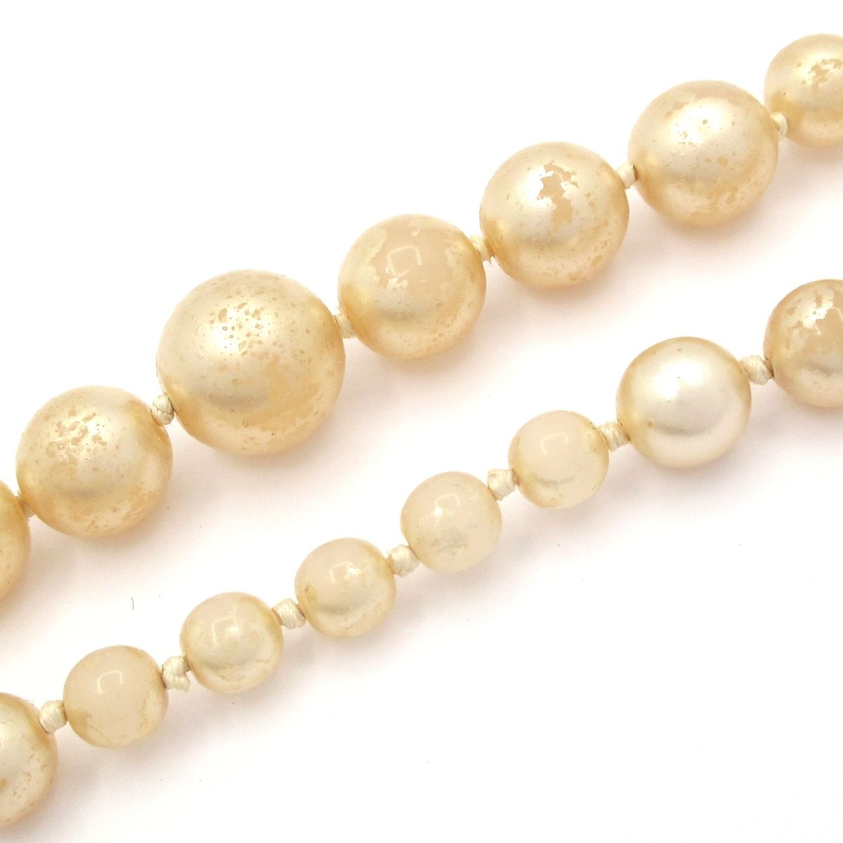 Chanel Necklace CC Logo White Gold — view 6