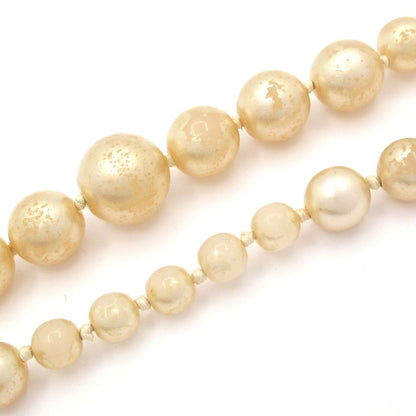 Chanel Necklace CC Logo White Gold — view 6
