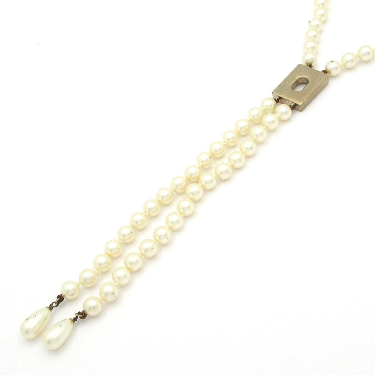 Chanel Necklace CC Logo White Gold — view 3
