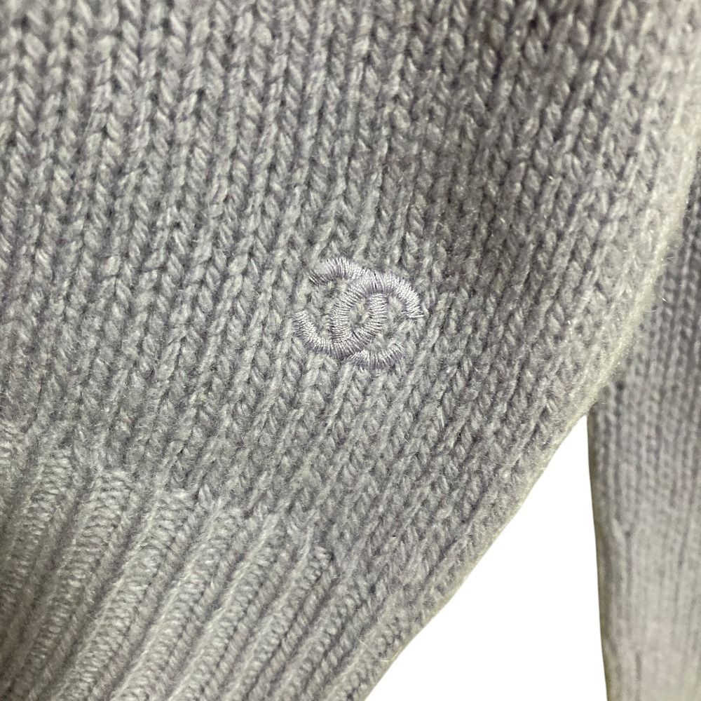 Chanel Vintage CC Logo Cashmere Turtleneck Knit Sweater 40 Purple — view 6