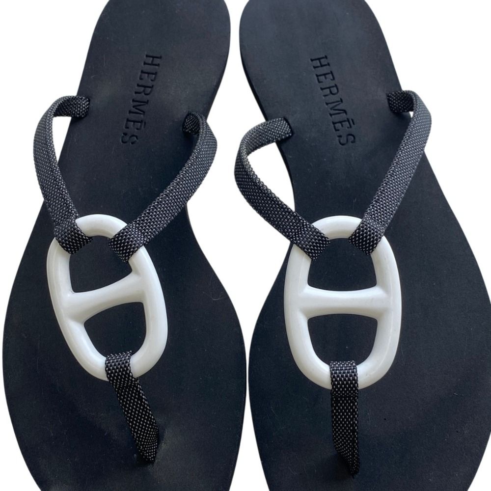 Hermes Caranella Chaine D'ancre Beach Sandals Around Black — view 2