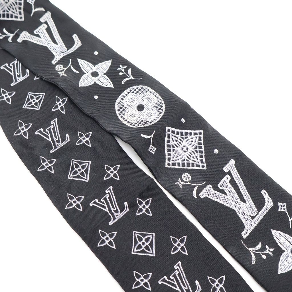 Louis Vuitton Bandeau BB Monogram Romance Silk Scarf Black — view 6