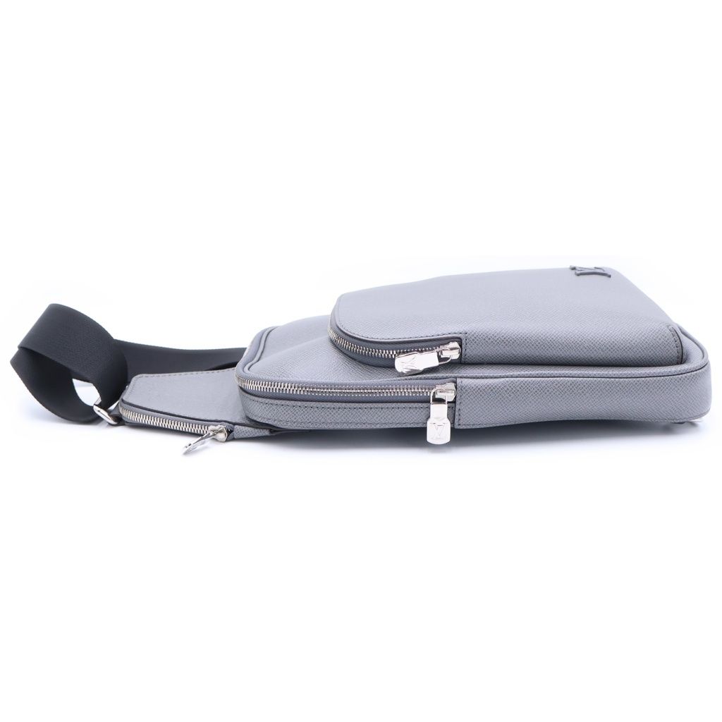 Louis Vuitton Taiga Avenue Leather Body Shoulder Bag Gray — view 3
